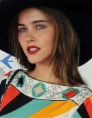 Isabel Lucas también estará en la película